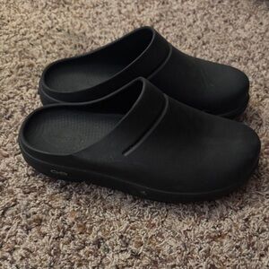 OOFOS Black Women's Clogs